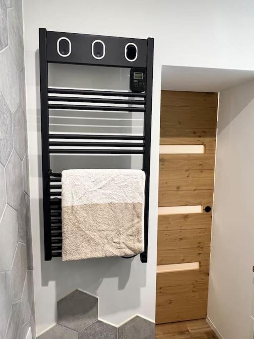 Studio 1 Neuf A 100 M Des Plages Et De La Gare Saint-Raphaël Exteriér fotografie
